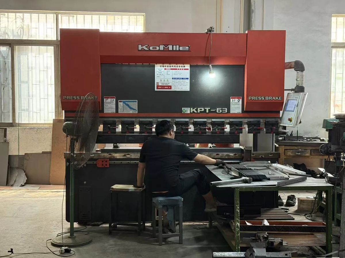 06-custom-solution-infrastructure-metal-forming